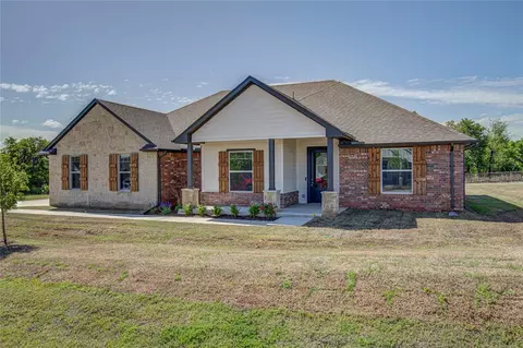 11032 Black Lion Ct, Blanchard, OK 73010