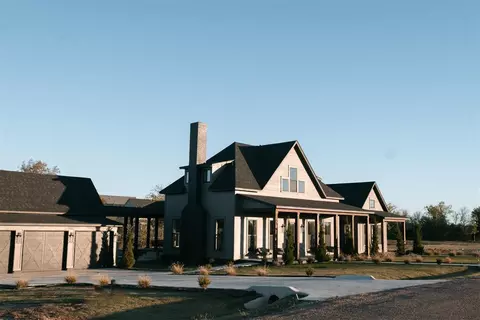 29786 Vineyard Meadow Rd, Norman, OK 73072