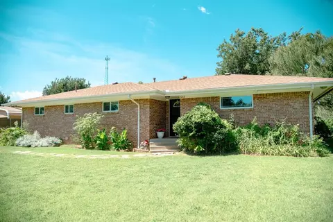 503 SW 2nd St, Tuttle, OK 73089