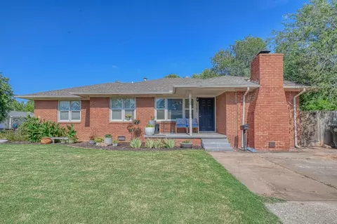 2101 Stevens Dr, Midwest City, OK 73110