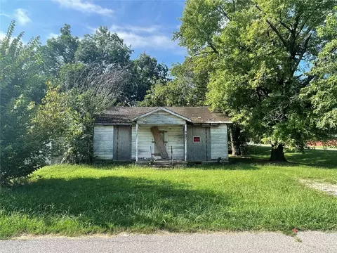 907 E 7th St, Shawnee, OK 74801 photo 1