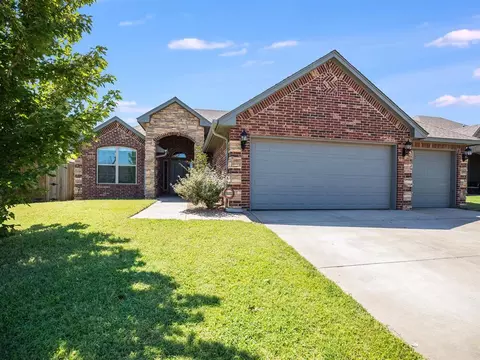 10920 SW 36th St, Yukon, OK 73099