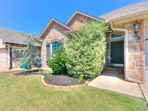 3313 NW 161st St, Edmond, OK 73013