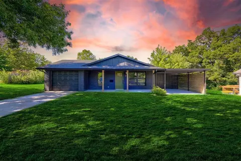 223 E Beech St, Tecumseh, OK 74873 photo 2