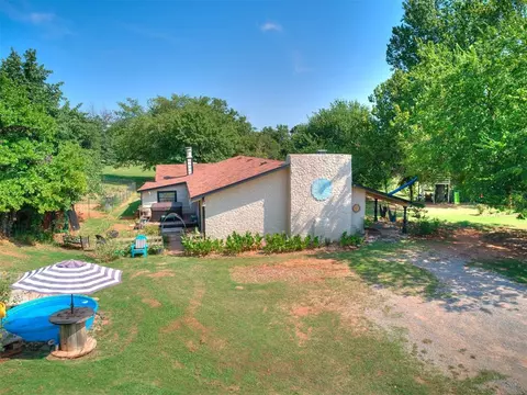 3190 Rancho Dr, Guthrie, OK 73044 photo 2