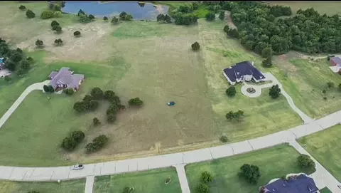 19705 Sportsman Rd, Edmond, OK 73012