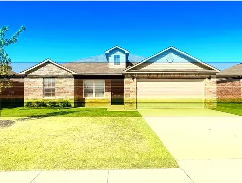 1785 Bartlett Dr, Newcastle, OK 73065