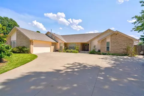 10020 Gramercy Dr, Oklahoma City, OK 73139