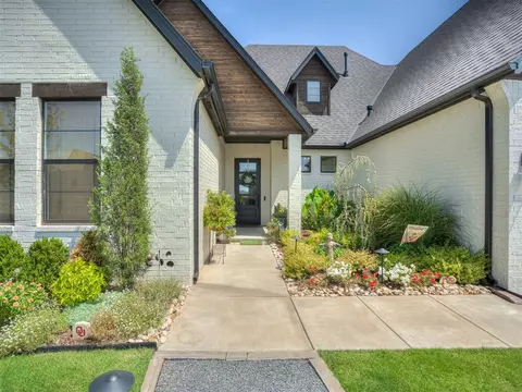 3900 Stone Hill Ln, Edmond, OK 73034