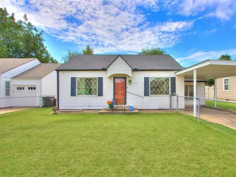 6810 NW 45th St, Bethany, OK 73008