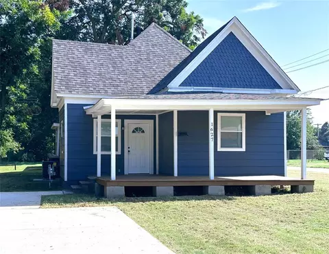 1627 W Dakota Ave, Chickasha, OK 73018