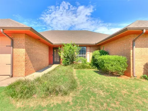 11064 Folkstone Dr, Yukon, OK 73099