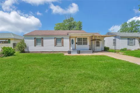 621 N Lowe St, Hobart, OK 73651