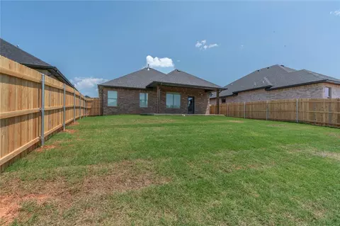 1223 Colonial Ave, Tuttle, OK 73089 photo 20