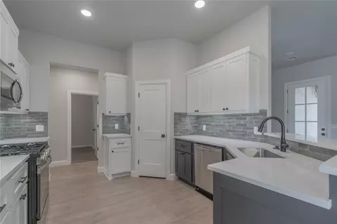 1301 Colonial Ave, Tuttle, OK 73089 photo 7