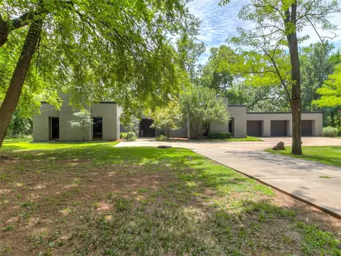 3400 W Covell Rd, Edmond, OK 73012
