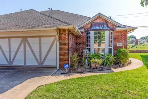 15540 Monarch Ln, Edmond, OK 73013