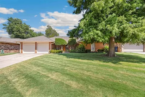 11612 Western View Dr, Oklahoma City, OK 73162