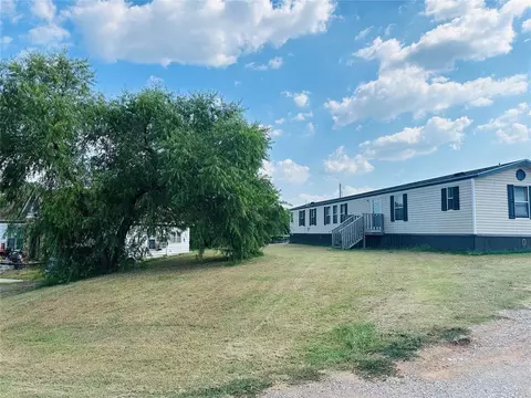 308 S 6th St, Luther, OK 73054