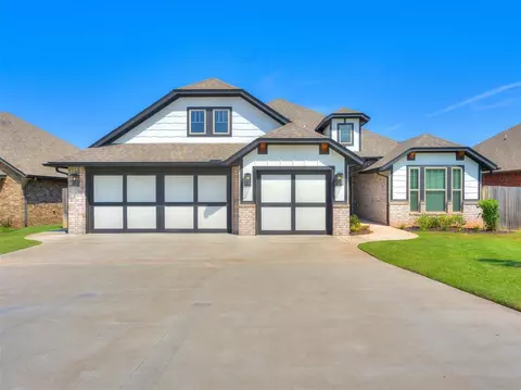 1308 N Wisteria Ter, Mustang, OK 73064