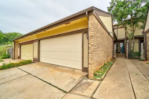 1905 Three Stars Rd, Edmond, OK 73034