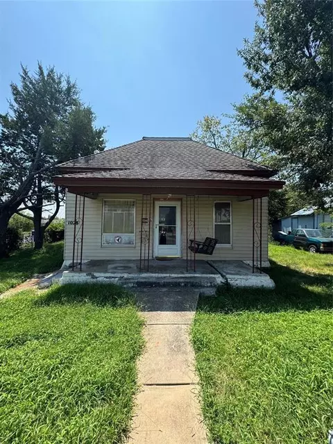 1028 E Main St, Norman, OK 73071