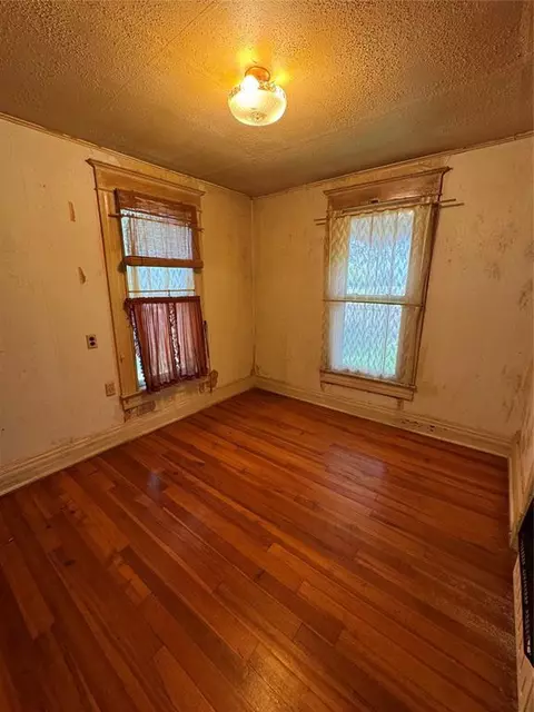 1028 E Main St, Norman, OK 73071 photo 10