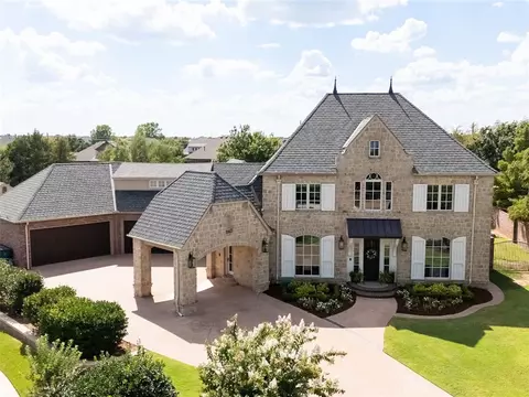 18601 Wolf Creek Dr, Edmond, OK 73012