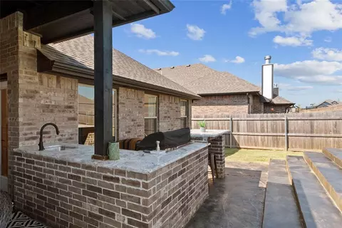 2816 Warwick Way, Moore, OK 73160 photo 36