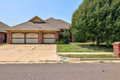2217 Washita Trl, Edmond, OK 73003