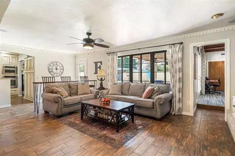 103 Pinewood Dr, Tuttle, OK 73089 photo 11