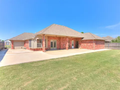 1912 Oak Dr, Moore, OK 73170 photo 48