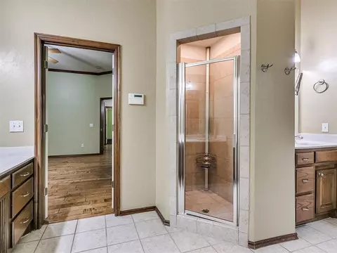 1912 Oak Dr, Moore, OK 73170 photo 45