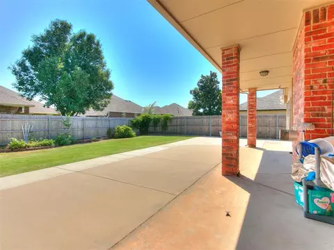 1912 Oak Dr, Moore, OK 73170 photo 47