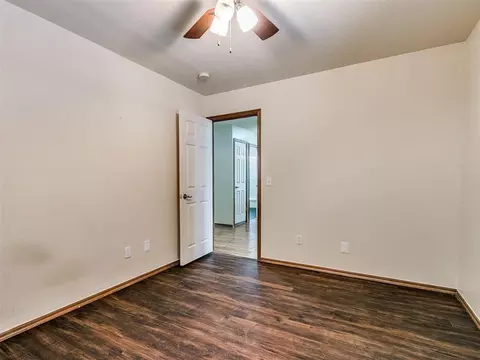 1912 Oak Dr, Moore, OK 73170 photo 35