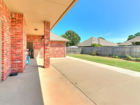1912 Oak Dr, Moore, OK 73170 photo 49