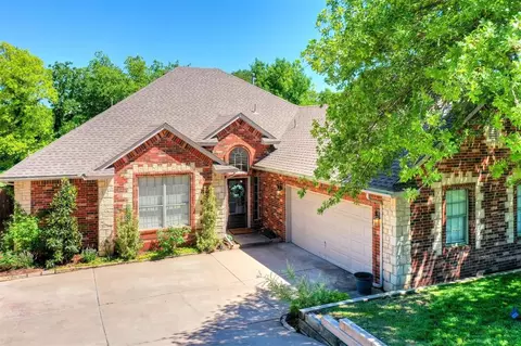 3040 Garden Vis, Edmond, OK 73034