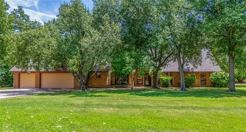 4003 Ridgeline Dr, Norman, OK 73072
