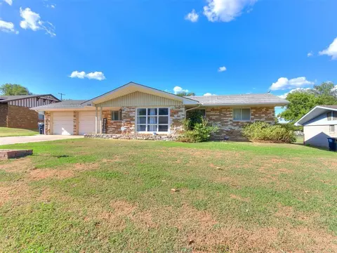 1216 E Charles Dr, Shawnee, OK 74804