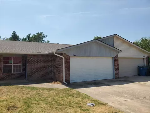1108 N Parkview Dr, Midwest City, OK 73110