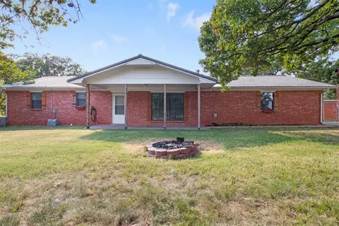 354241 E 1030 Rd, Prague, OK 74864
