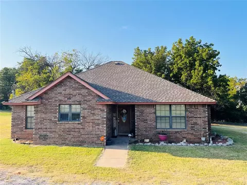 4286 State Highway 92 Hwy, Cement, OK 73017