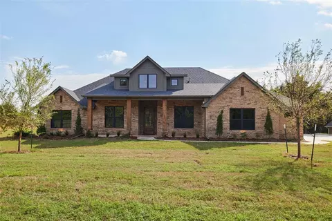 9200 SW 90th St, Mustang, OK 73064