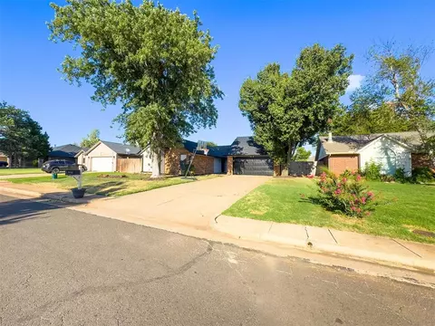 2612 Clover Glen Dr, Edmond, OK 73013
