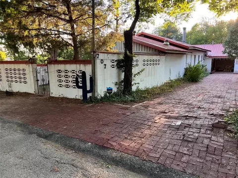 707 N Warren Ave, Oklahoma City, OK 73107