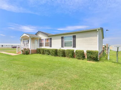 4471 Jensen Rd E, El Reno, OK 73036