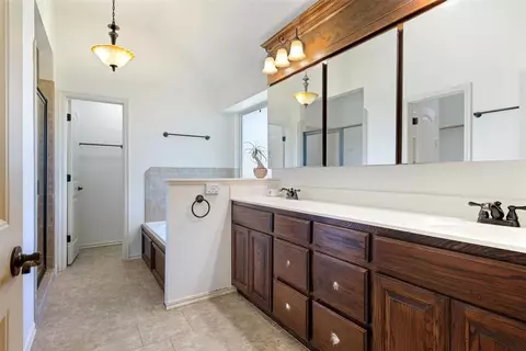 2913 Stonebridge Ct, Norman, OK 73071 photo 25