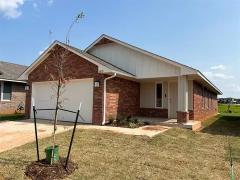 2828 NW 195th St, Edmond, OK 73012