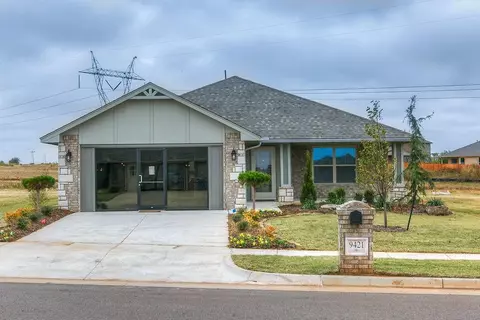 9421 Ashford Dr, Yukon, OK 73099