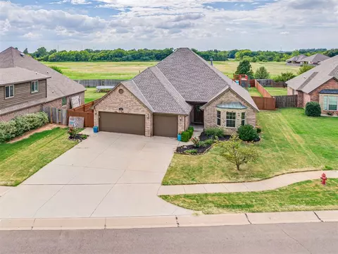 3108 SE 24th Ave, Norman, OK 73071